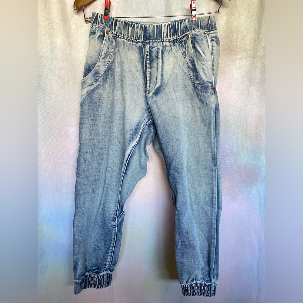 ONE TEASPOON Cotton Dundee Relaxed Jogger Jeans (Light Distressed Wash)
